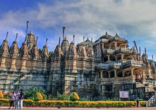 Dilwara Temple, Mount Abu: A Marvel of Jain Architecture | MyCozyTrip