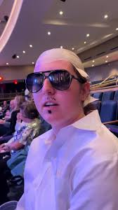 we got to go to the hotel motel holiday inn 😎 @Pitbull #hottogo #pitbull  #fountainbluelasvegas #fyp #mrworldwide