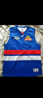 Fubu western bulldogs guernsey jersey vintage y2k 90s retro afl footy men's m. Afl Western Bulldogs Jersey Size Xl Collectables Gumtree Australia Casey Area Endeavour Hills 1277451792