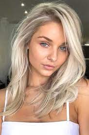 Die Besten Kurz Haar Frisur Fur Blonde Frauen Platinblond Gelbe Haare Haarfarben