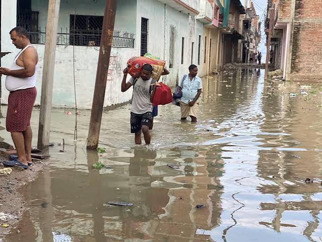 Ganga-Yamuna 1 meter below the danger mark in Prayagraj
