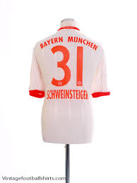 The color of the home kit is dark red. 2012 13 Bayern Munich Away Shirt Schweinsteiger 31 L For Sale