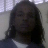 Robber uses mom's car for liquor store stick-up