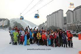 Singapore isn't big on ski gear (obviously!) so if you want the real thing, the only way is to do not bother travelling hours to a ski resort to try it out for two hours. 201412 Singapore Chan Ski Resort Picture Of Sweetravel Korea Private Day Tours Seoul Tripadvisor
