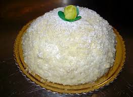 Volete realizzare un dolce insolito per la festa delle donne? Torta Mimosa Al Maraschino Ricetta Diredonna