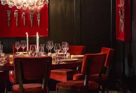 With A Studio Founded In 1985 We Know Get To See Incredible Restaurant Interiors Designed By The Characteristic Creativity That Only Mark Zeff Can Accomplish Em 2020 Com Imagens