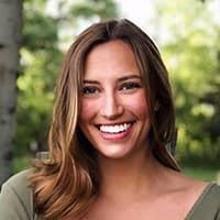 Hallie Denman's Instagram, Twitter & Facebook