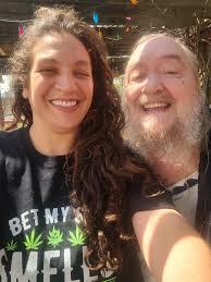 Anyone know what's going in behind frugals and deeogee?