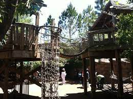 Climbing Net Jacksonville Zoo Kids Love The Challenge Jacksonville Zoo Playground Outdoor Spaces