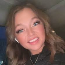 Jasmine Clanton's Instagram, Twitter & Facebook