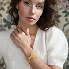 DARYL Gold Curb Chain Necklace &amp; Thought Pendants