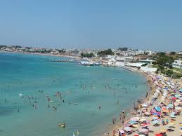 The distance between hotel and the beach is 150m. Tuntas Suites Altinkum Didim