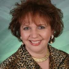 Vicki Royce's Instagram, Twitter & Facebook