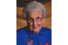 Elizabeth Schoonover's Instagram, Twitter & Facebook