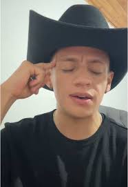 Hey, un saludo para todos!! Soy Felipe Murillo, un muchacho de Tenjo  Cundinamarca que sueña algún día ser reconocido por su voz y sus ganas de  salir adelante. Bendiciones para todos 🥹❤️ ¿Les gustaría ...