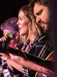 Sylvia Tomlinson's Instagram, Twitter & Facebook