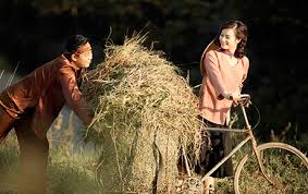 Ca dao "Chồng em áo rách em thương/ Chồng người áo gấm xông hương mặc  người" - Gõ Tiếng Việt