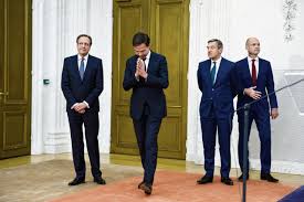 Rutte en hoekstra snappen ook wel dat ze er met één bijeenkomst niet zijn. Zwichtte Rutte Iii Nu Voor Chantage Of Niet Nrc