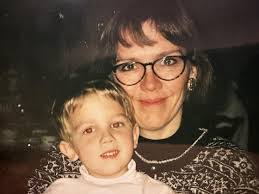 Lori Hammer's Instagram, Twitter & Facebook