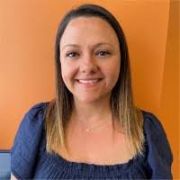 Anna Bushnell's Instagram, Twitter & Facebook