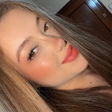 Rachel Milo (@_itsrachelml) • Threads, Say more