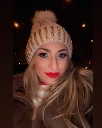 Merry Christmas and happy holidays!! Wishing everyone a happy and healthy  new year! ❤️🎉🫶🏻