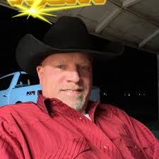 Denton's iconic Fry Street Fair is making a comeback, so we're throwing it  back to the 80's to get in the spirit.✨ See you this weekend, Fry Street!  Checkout info