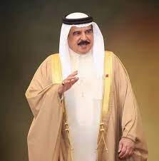 ملك البحرين يكرم اسم أسطورة المحرق