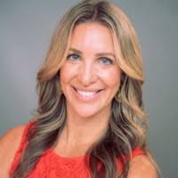 Suzanne Hensley's Instagram, Twitter & Facebook