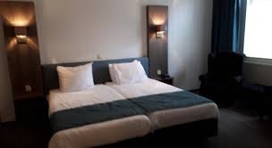 Boeken, cursussen, taalondersteuning, cultuur, een kop koffie en veel meer! Hotel Hof Van Twente Hengevelde Booking Deals Photos Reviews