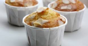 Recette De Muffins Muffins Aux Amandes Et Aux Abricots Secs Recette Recette Muffin Muffins Abricot Sec