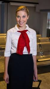 एयर होस्टेस बनने के लिए कितनी होनी चाहिए हाइट? जानें - India TV Hindi