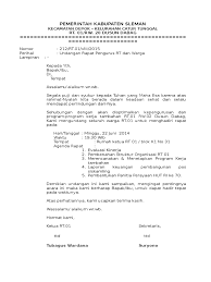 Contoh undangan rapat rt disini kami sajikan untuk anda pelajari sehingga dapat memudahkan anda, ketika menginformasikan sebuah kegiatan. Contoh Surat Undangan Rapat Rt