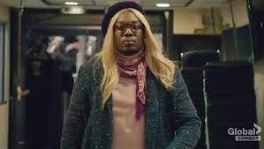 When it comes to his relationship side of life, che has always tried to keep things as far away from the public as possible, and he has succeeded. Snl S Michael Che Goes Undercover As Liberal White Woman Named Gretchen Watch News Videos Online
