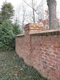 Pin By Silke Hahnel On Sichtschutz Brick Garden Brick Fence Brick Wall Gardens