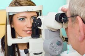 Pe parcursul a 40 de în secția oftalmologie activează 9 medici chirurgi oftalmologi. Clinica Oftalmologica Ploiesti
