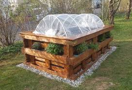 Pin Von Garten Dekore Auf Sichtschutz Hochbeet Aus Paletten Diy Hochbeet Und Garten Hochbeet