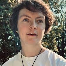 Eve Hayes's Instagram, Twitter & Facebook