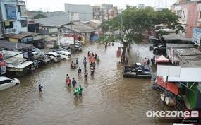 Menurut ahli geospasial, bintang rahmat wananda, curah hujan yang tercatat di halim melebihi rekor curah hujan harian kala. Diguyur Hujan Semalaman Berikut Lokasi Banjir Di Jakarta Okezone Megapolitan