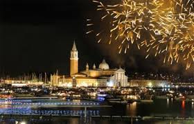 In fact, they take place at the navy pier quite regularly throughout the entire summer season. Festa Del Redentore 2021 A Venezia 15 17 Luglio
