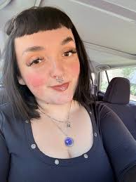 Can you guys make me a professional headshot for my LinkedIn profile  picture? I would love just a plain background and me in something  professional 🫶 thanks in advance. Would love a