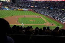 Yankees are playing the red sox tonight. 96omnck Aynrcm