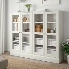 De todos los modelos, la vitrina es la más versátil. Havsta Vitrina Blanco 162x37x134 Cm Ikea