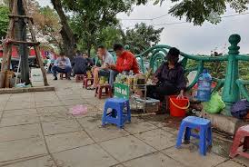 Trà đá vỉa hè có phải đóng cửa theo quy định?