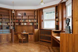 Aber auch ein wenig gruselig.schaut rein und seht selbst.sehr zu empfehlen. Henry Van De Velde S Study In Haus Hohe Pappeln Restored Iconic Houses