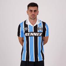O grêmio é um dos principais clubes de futebol no brasil. Umbro Gremio 1995 Two Time Libertadores Jersey