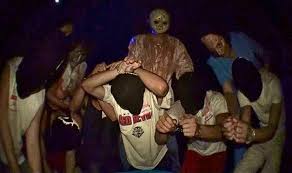 Gambar muka hantu seram paling bagus download now kumpulan dp bbm ha. Perlu Tandatangan Borang Setebal 40 Muka Surat Untuk Masuk Rumah Hantu Paling Menyeramkan Ini Berita Mediacorp