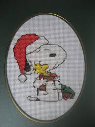 With over 200 designs, you'll find something here that is perfect for your next cross stitch project. Snoopy Woodstock Cross Stitch Christmas Cards Christmas Cross Stitch Xmas Cross Stitch
