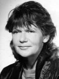 Dietoterapia w specyficznych jednstkach chorobowych, żywienie w chorobach neurologicznych i niepełnosprawności, wspomaganie żywieniowe osób aktywnych fizycznie, edukacja żywieniowa, szkolenia z zakresu dietetyki klinicznej oraz sportowej. Czubaszek Maria Osoby Cyfrowa Biblioteka Polskiej Piosenki