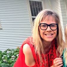 Jessica Louk's Instagram, Twitter & Facebook